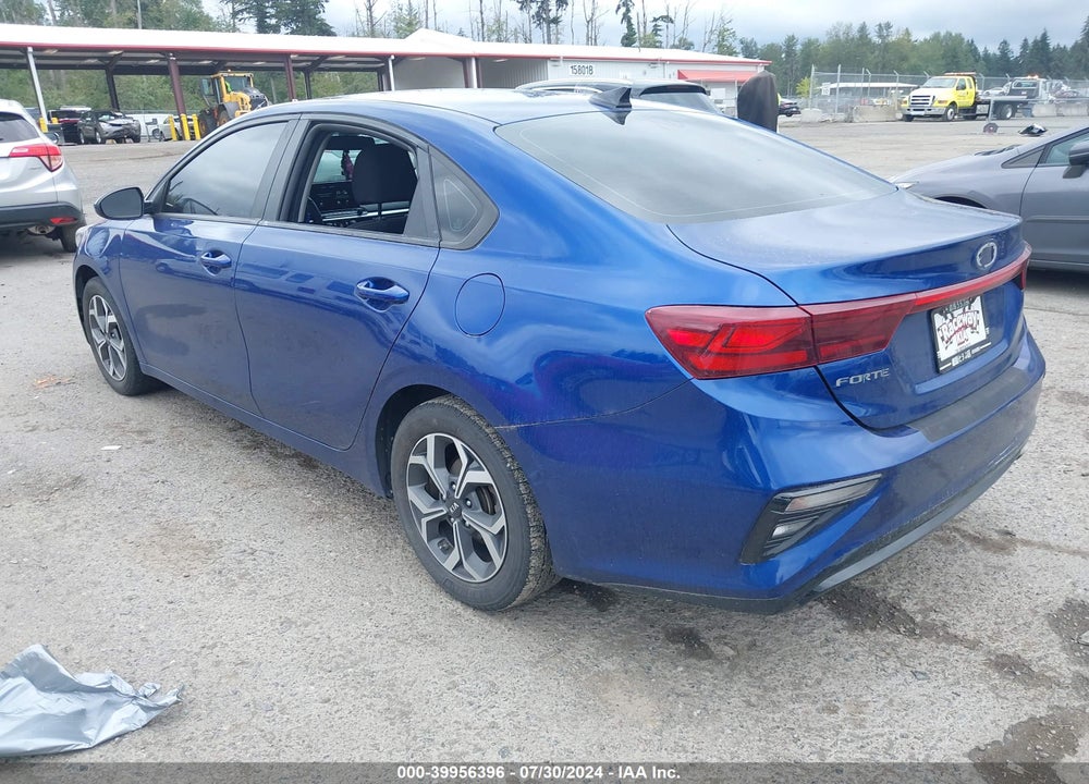 2019 KIA FORTE LXS VIN: 3KPF24AD9KE094547