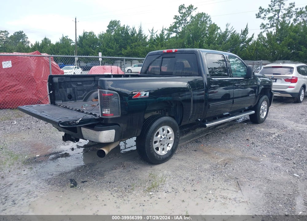 2014 CHEVROLET SILVERADO 3500HD LTZ VIN: 1GC4K1E83EF175573