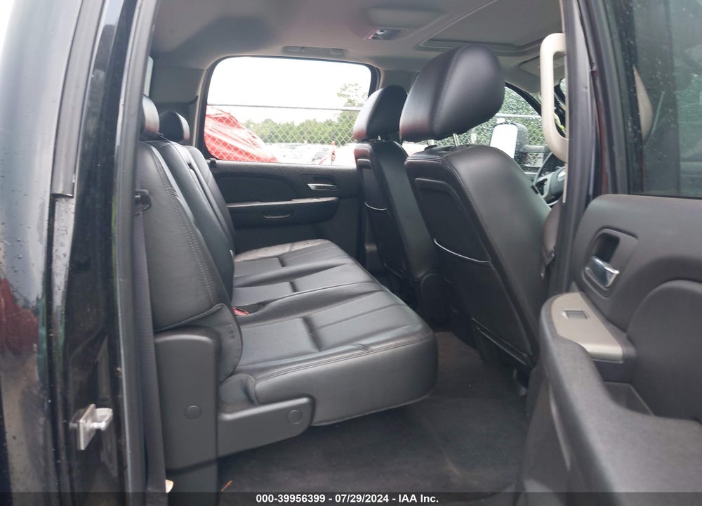 2014 CHEVROLET SILVERADO 3500HD LTZ VIN: 1GC4K1E83EF175573