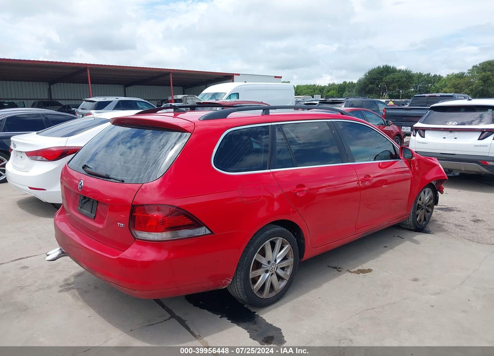 2011 VOLKSWAGEN JETTA SPORTWAGEN 2.0L TDI VIN: 3VWPL7AJ3BM677398