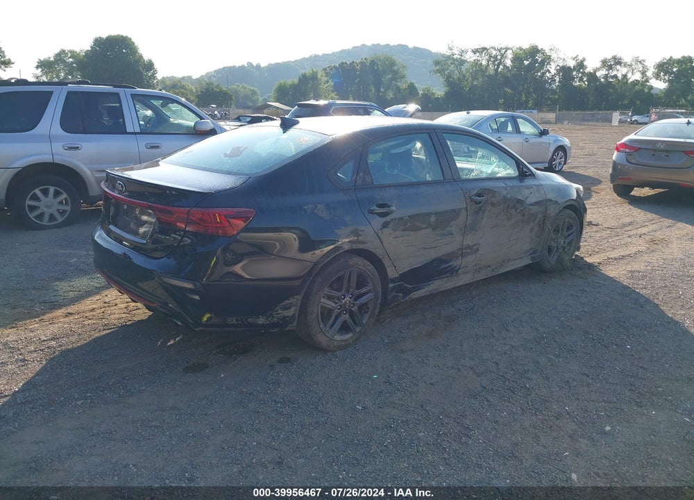 2021 KIA FORTE GT LINE VIN: 3KPF34AD4ME400053