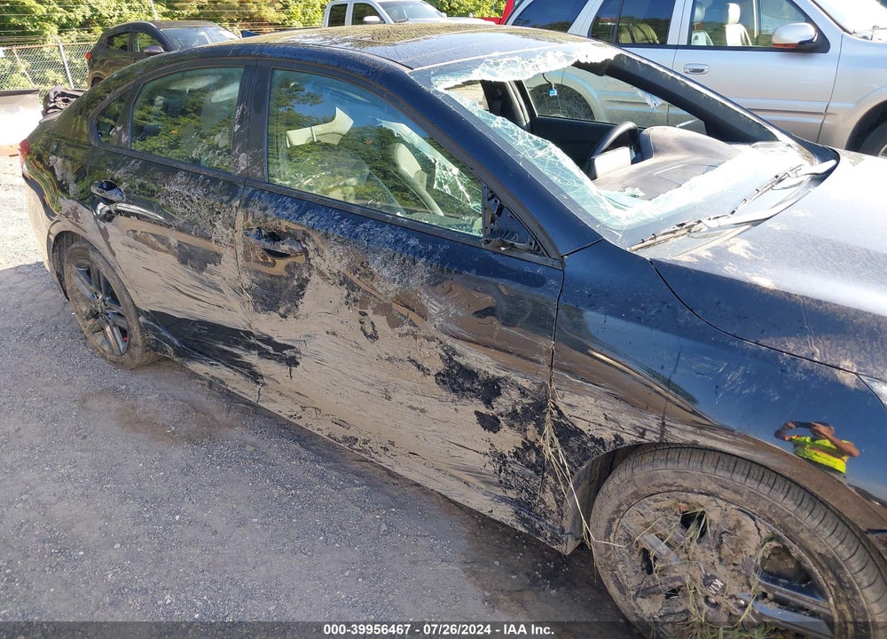 2021 KIA FORTE GT LINE VIN: 3KPF34AD4ME400053