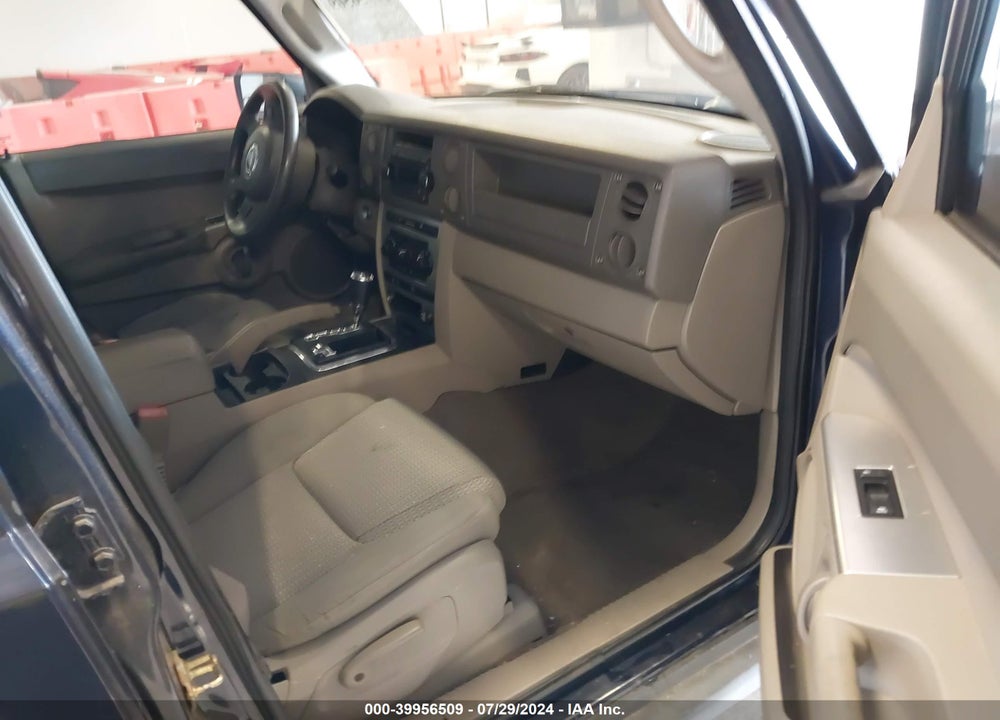 2006 JEEP COMMANDER VIN: 1J8HG48NX6C221465