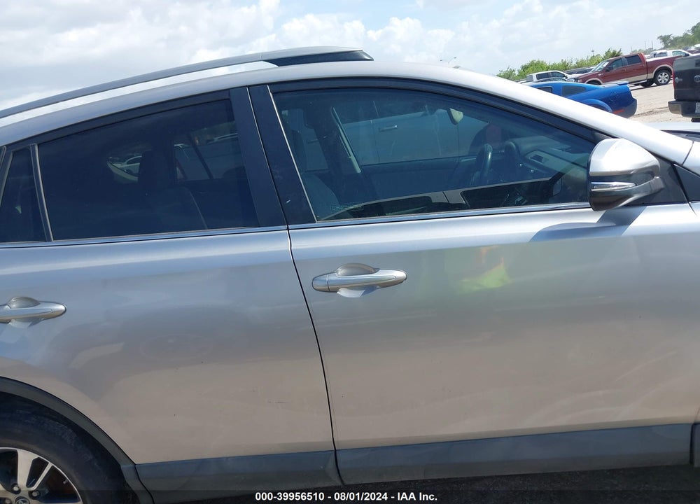 2017 TOYOTA RAV4 VIN: 2T3WFREV0HW331797