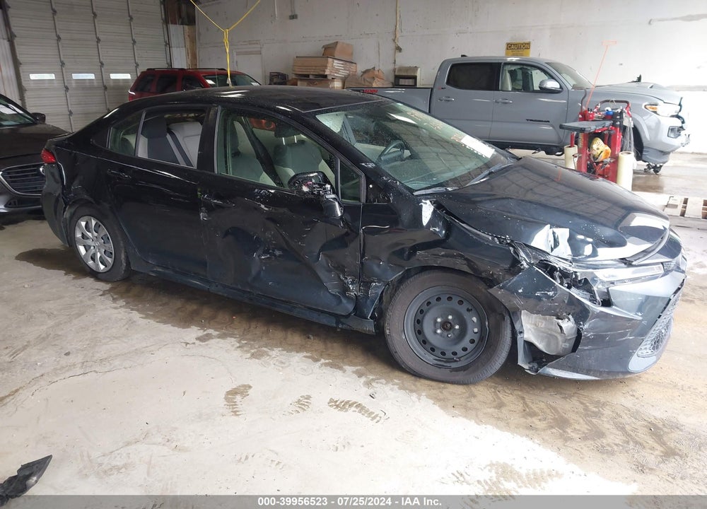 2022 TOYOTA COROLLA LE VIN: JTDEPMAE5NJ193136