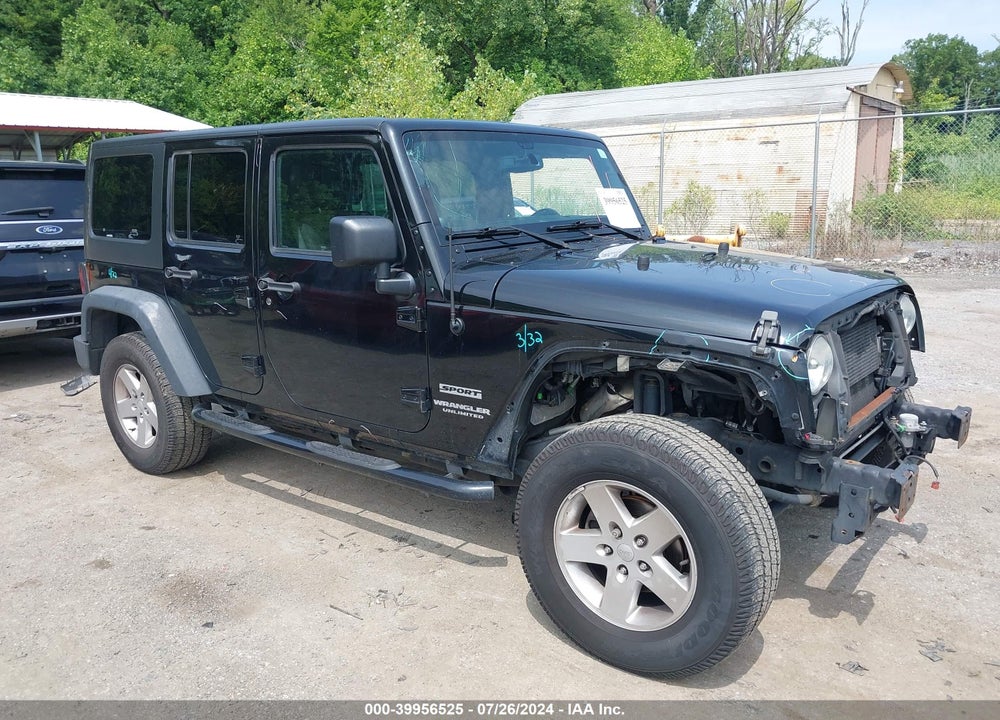 2014 JEEP WRANGLER UNLIMITED SPORT VIN: 1C4BJWDG8EL127827