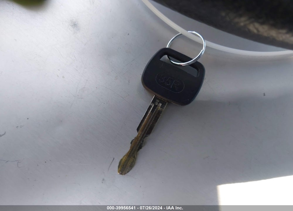 2004 TOYOTA RAV4 VIN: JTEGD20V940008108