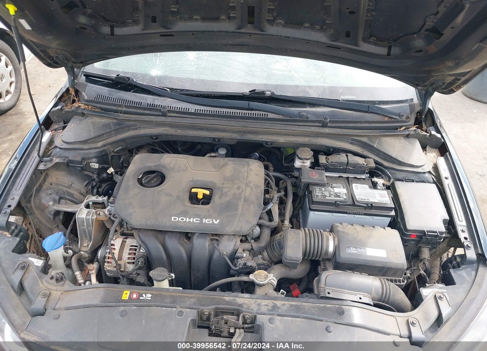 2017 HYUNDAI ELANTRA SE VIN: KMHD74LF8HU403325
