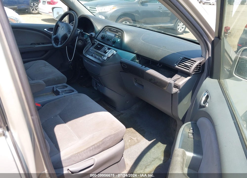 2006 HONDA ODYSSEY EX VIN: 5FNRL38406B402084