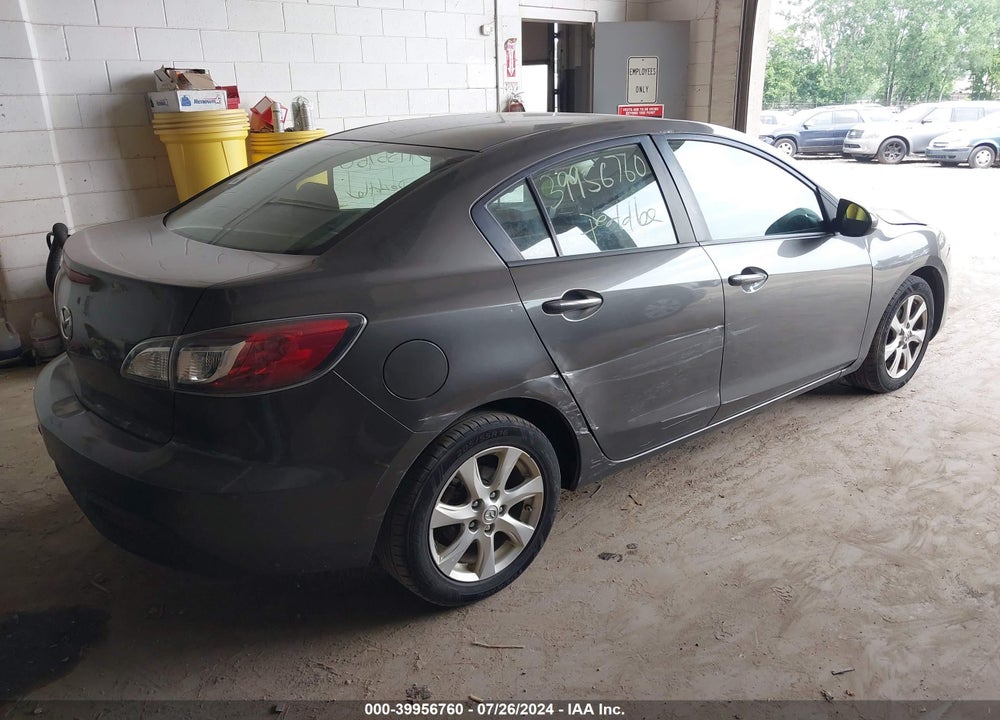 2011 MAZDA 3 I TOURING VIN: JM1BL1VF7B1389378