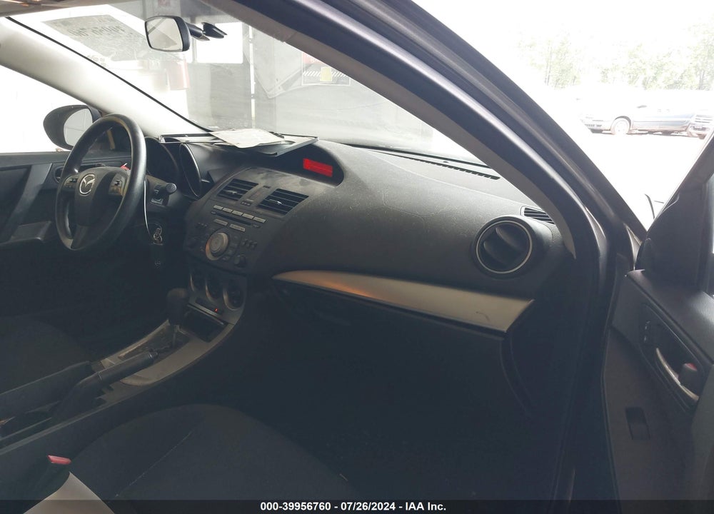 2011 MAZDA 3 I TOURING VIN: JM1BL1VF7B1389378