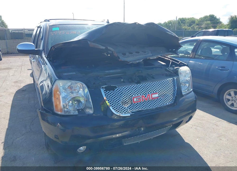 2007 GMC YUKON XL 1500 SLT VIN: 1GKFK16377R329090