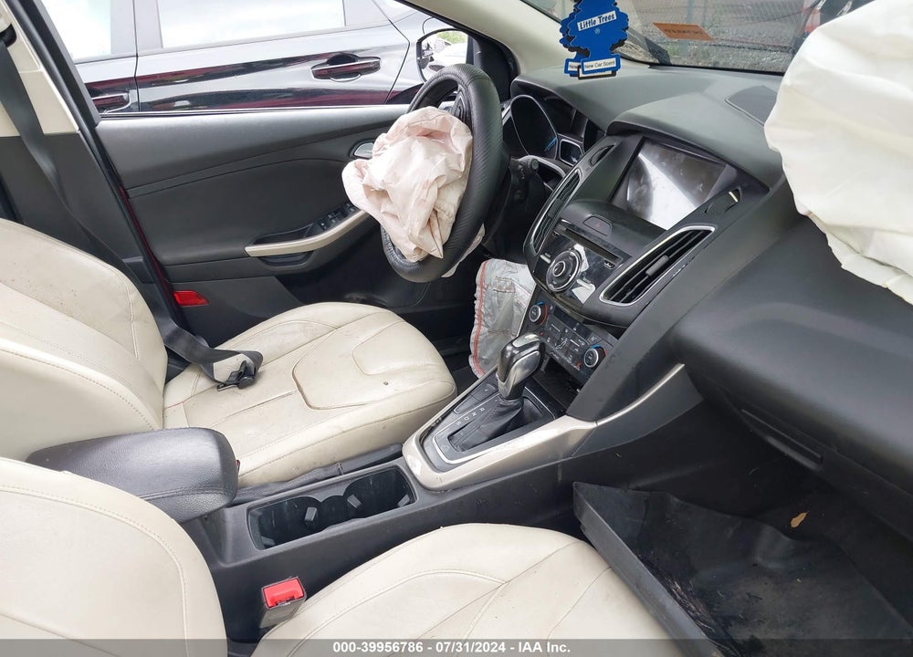 2017 FORD FOCUS TITANIUM VIN: 1FADP3N26HL279754