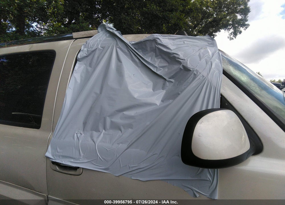 2005 CADILLAC ESCALADE ESV STANDARD VIN: 3GYFK66N45G235993