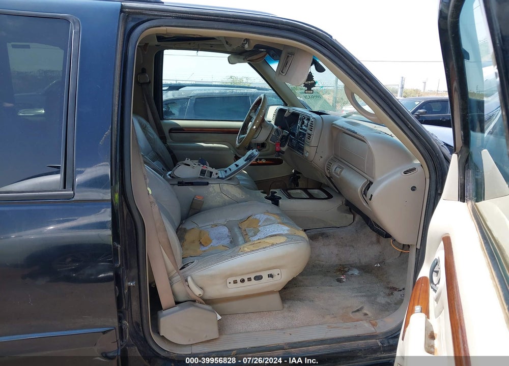 2000 CADILLAC ESCALADE STANDARD VIN: 1GYEK63R2YR214714