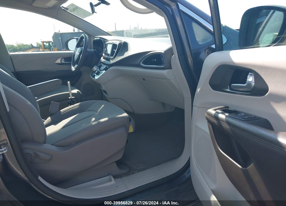 2018 CHRYSLER PACIFICA LX VIN: 2C4RC1CGXJR193486