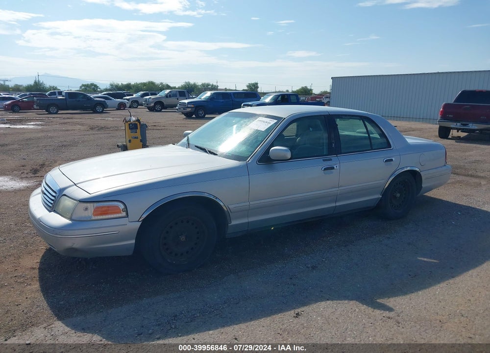 1999 FORD CROWN VICTORIA LX VIN: 2FAFP74W3XX121698