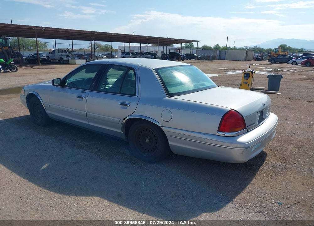 1999 FORD CROWN VICTORIA LX VIN: 2FAFP74W3XX121698