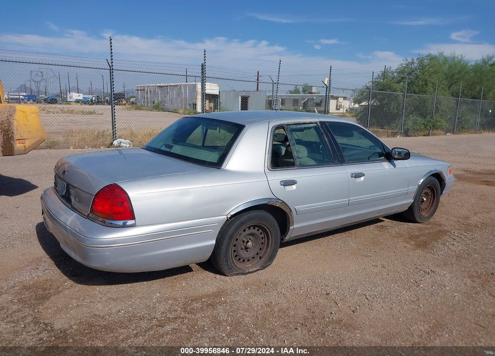 1999 FORD CROWN VICTORIA LX VIN: 2FAFP74W3XX121698