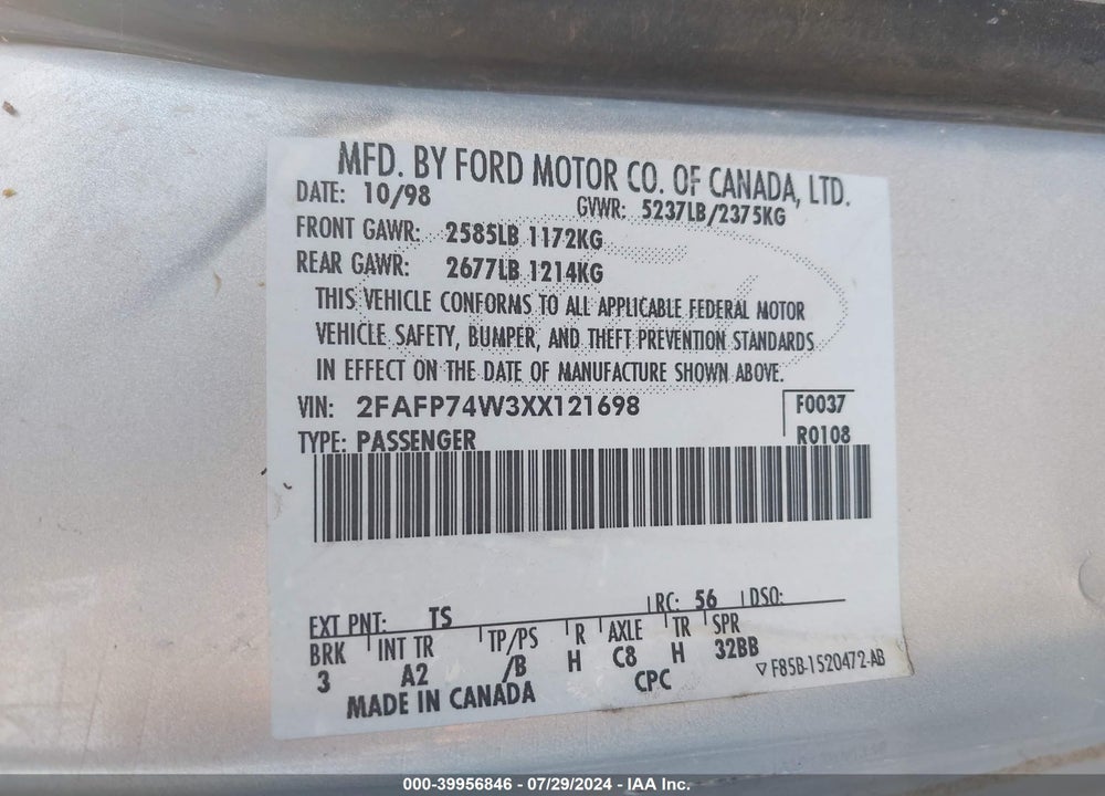1999 FORD CROWN VICTORIA LX VIN: 2FAFP74W3XX121698