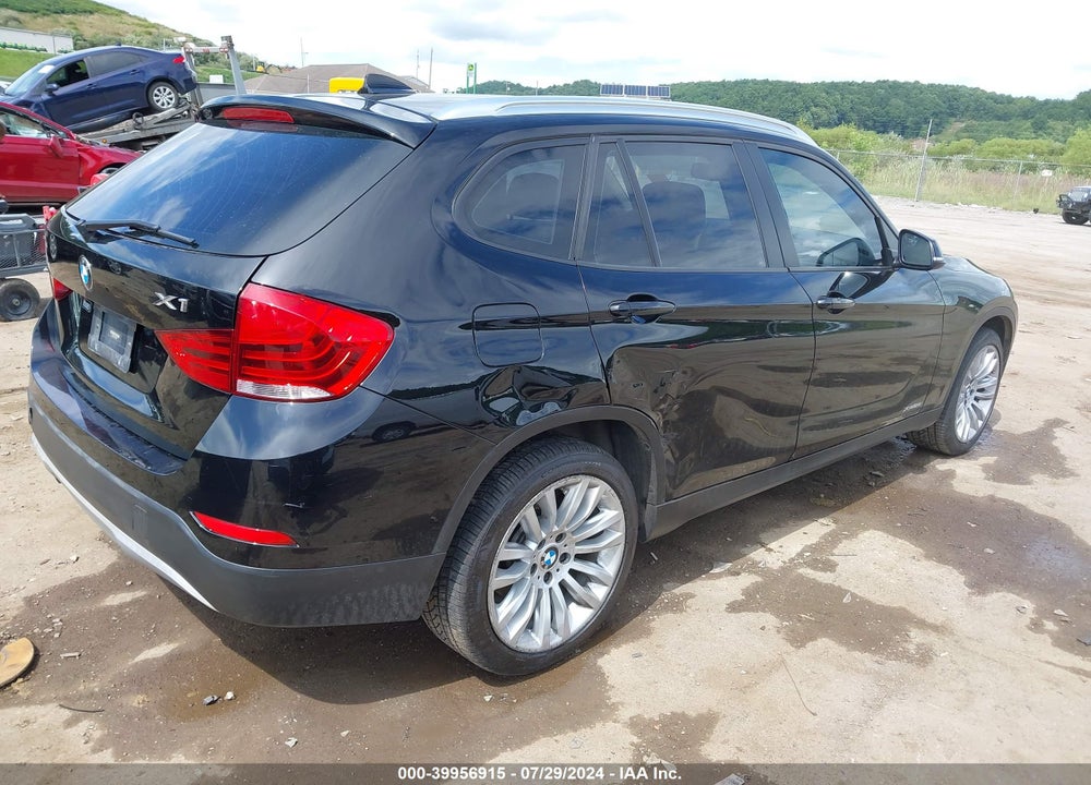 2015 BMW X1 XDRIVE28I VIN: WBAVL1C52FVY38629