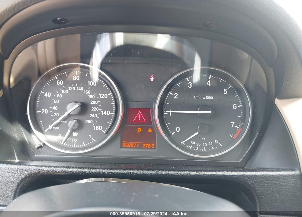 2015 BMW X1 XDRIVE28I VIN: WBAVL1C52FVY38629