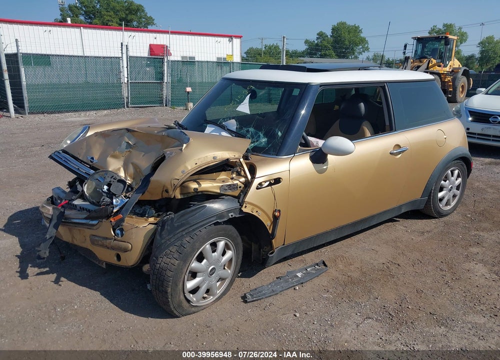 2004 MINI COOPER VIN: WMWRC334X4TC51529