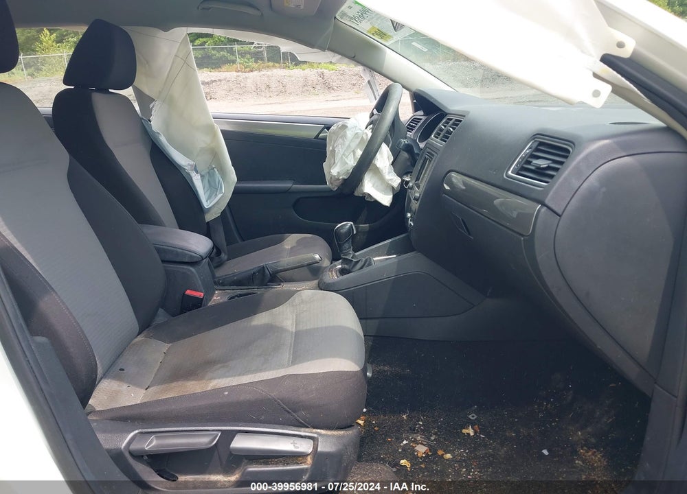 2017 VOLKSWAGEN JETTA 1.4T S VIN: 3VW2B7AJ3HM290243