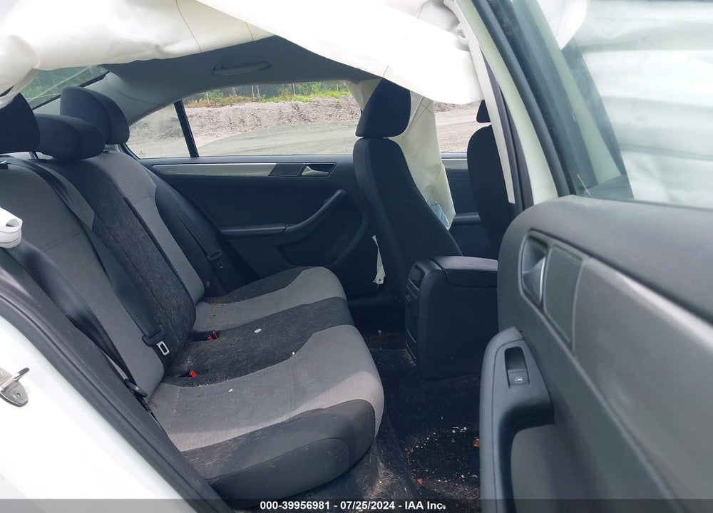 2017 VOLKSWAGEN JETTA 1.4T S VIN: 3VW2B7AJ3HM290243