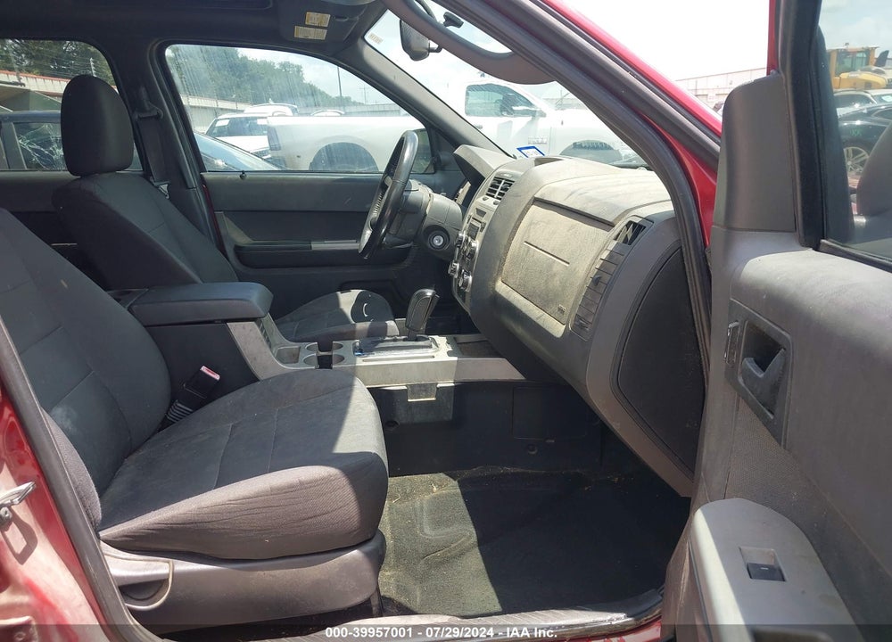 2011 FORD ESCAPE XLT VIN: 1FMCU0DG7BKB13049
