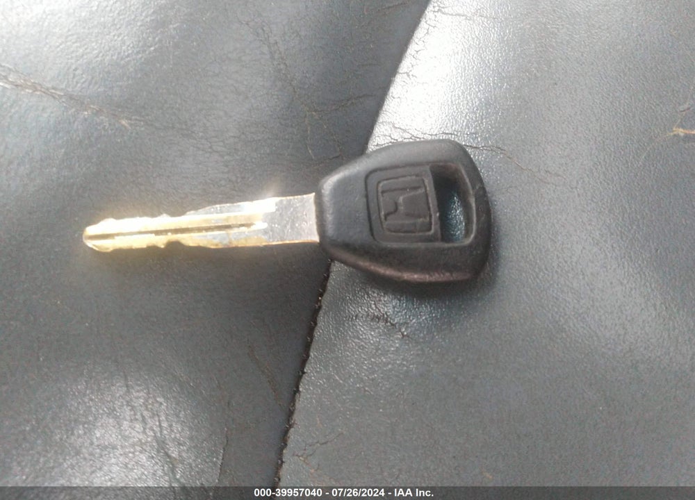 1998 HONDA ACCORD EX VIN: 1HGCG555XWA095990