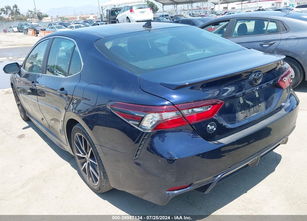 2021 TOYOTA CAMRY SE VIN: 4T1T11AK4MU523483