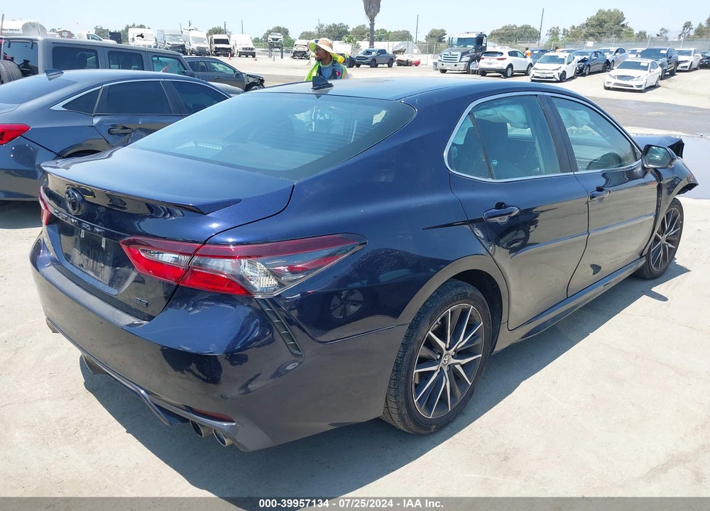 2021 TOYOTA CAMRY SE VIN: 4T1T11AK4MU523483