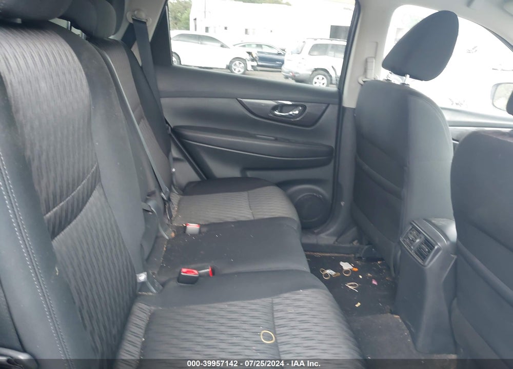 2018 NISSAN ROGUE SV VIN: 5N1AT2MV1JC813453