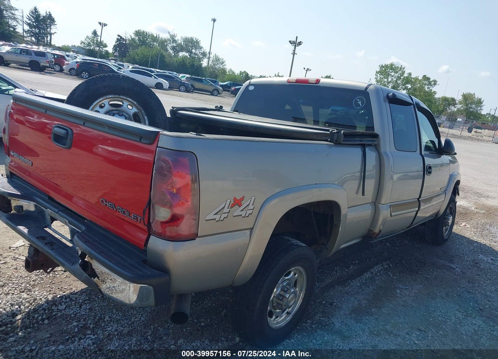 2003 CHEVROLET SILVERADO 2500HD LS VIN: 1GCHK29U03E106891