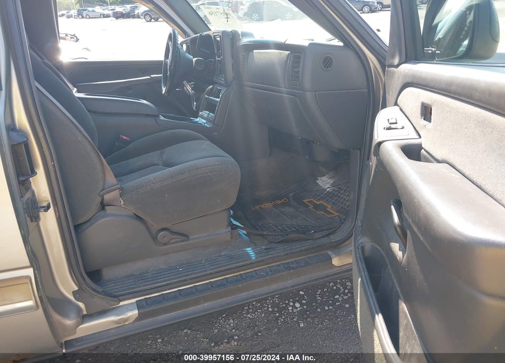 2003 CHEVROLET SILVERADO 2500HD LS VIN: 1GCHK29U03E106891