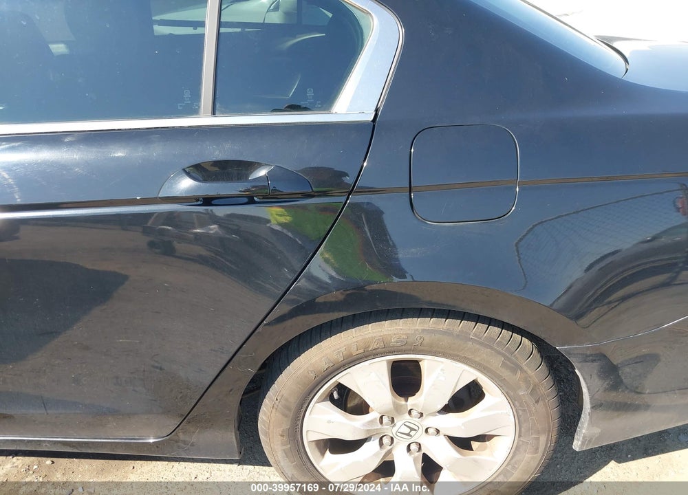 2010 HONDA ACCORD 2.4 EX VIN: 1HGCP2F72AA172407