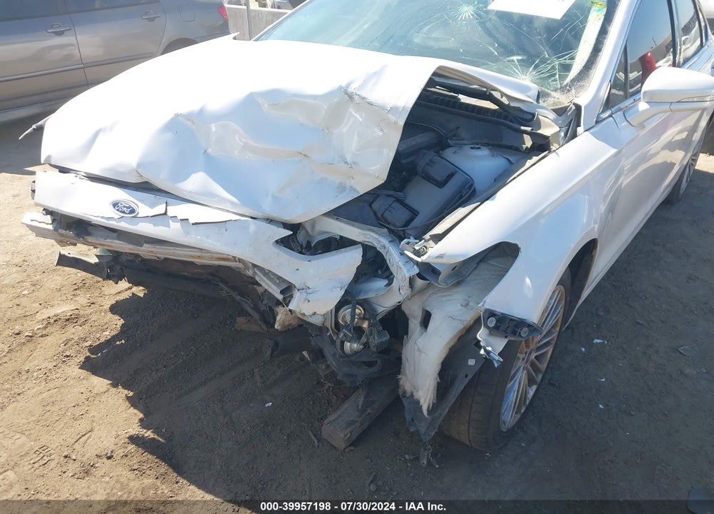 2014 FORD FUSION SE VIN: 3FA6P0HD2ER112177
