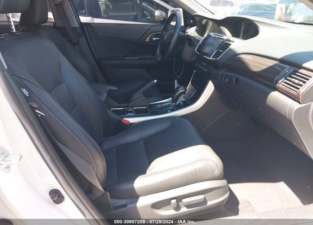 2017 HONDA ACCORD HYBRID EX-L VIN: JHMCR6F50HC019200