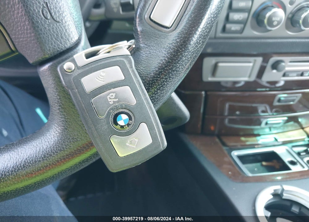 2006 BMW 750I VIN: WBAHL83516DT00158