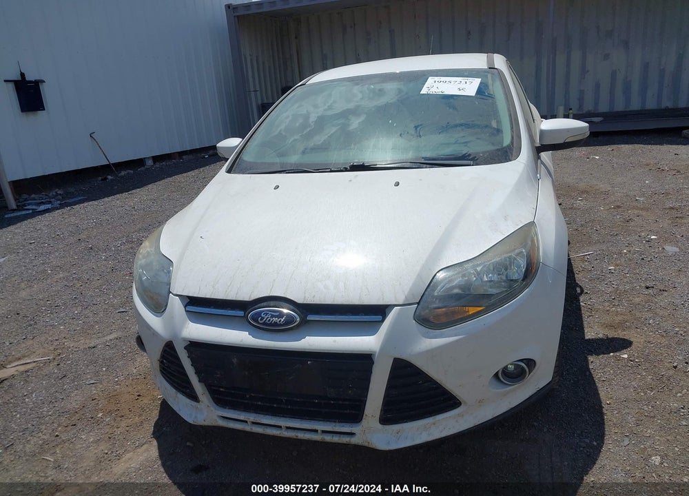 2014 FORD FOCUS TITANIUM VIN: 1FADP3N2XEL111725