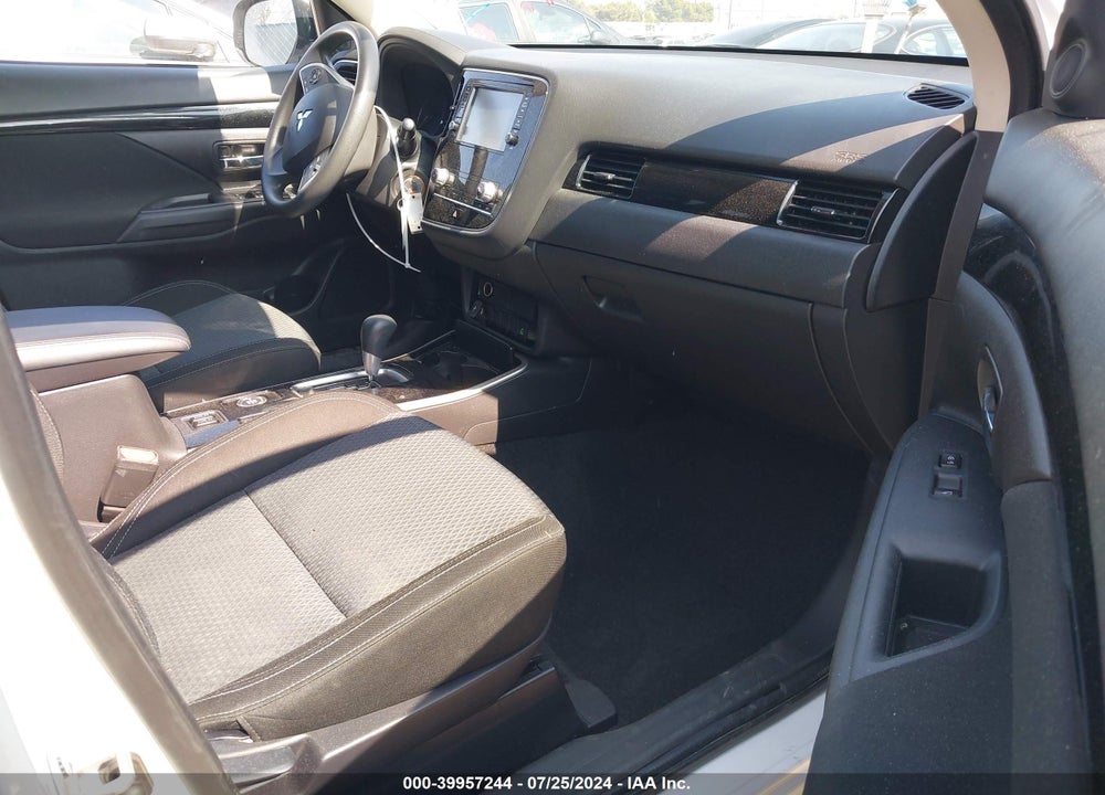 2020 MITSUBISHI OUTLANDER ES 2.4 S-AWC/LE 2.4 S-AWC/SE 2.4 S-AWC/SEL 2.4 S-AWC/SP 2.4 S-AWC VIN: JA4AZ3A33LZ046856