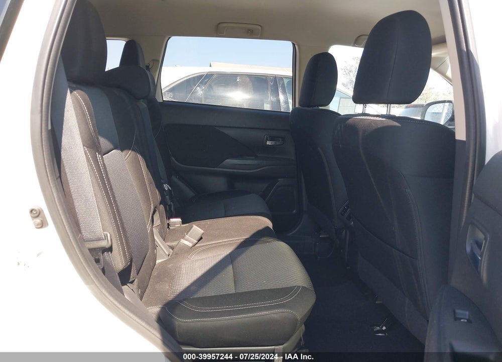 2020 MITSUBISHI OUTLANDER ES 2.4 S-AWC/LE 2.4 S-AWC/SE 2.4 S-AWC/SEL 2.4 S-AWC/SP 2.4 S-AWC VIN: JA4AZ3A33LZ046856