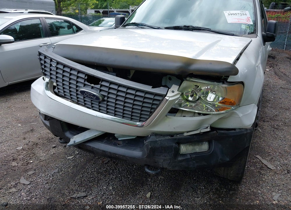 2004 FORD EXPEDITION NBX/XLT VIN: 1FMFU16L04LA73309