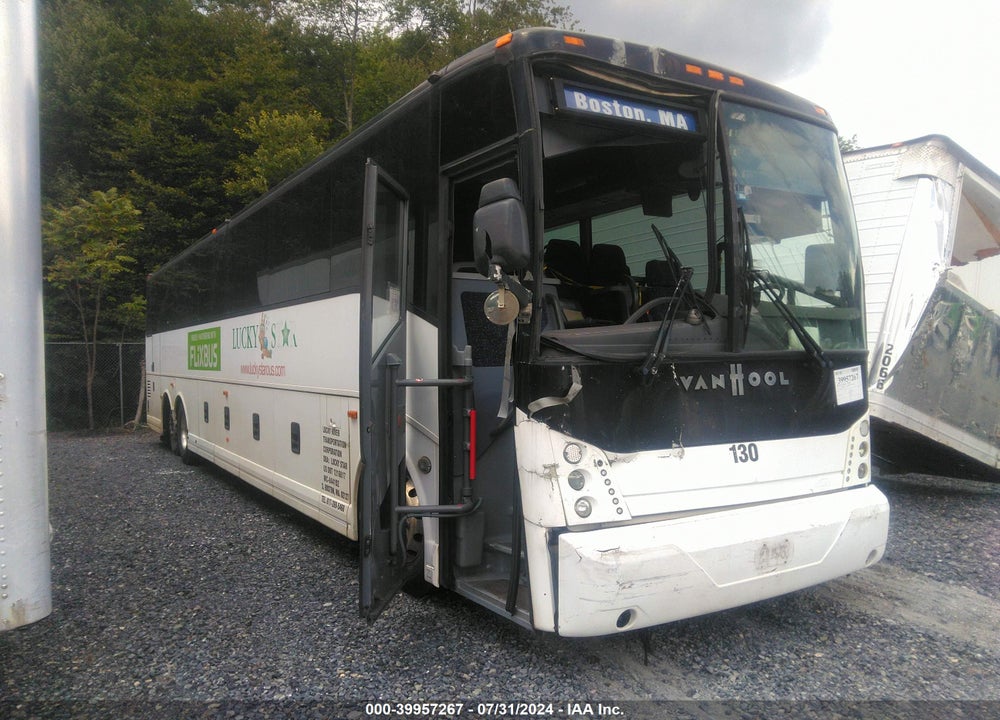 2015 VAN HOOL COMMUTER COACH CX VIN: YE2XC21B8F3048568