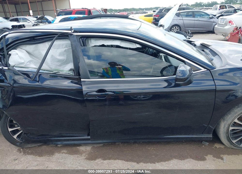 2018 TOYOTA CAMRY VIN: JTNB11HK9J3022236