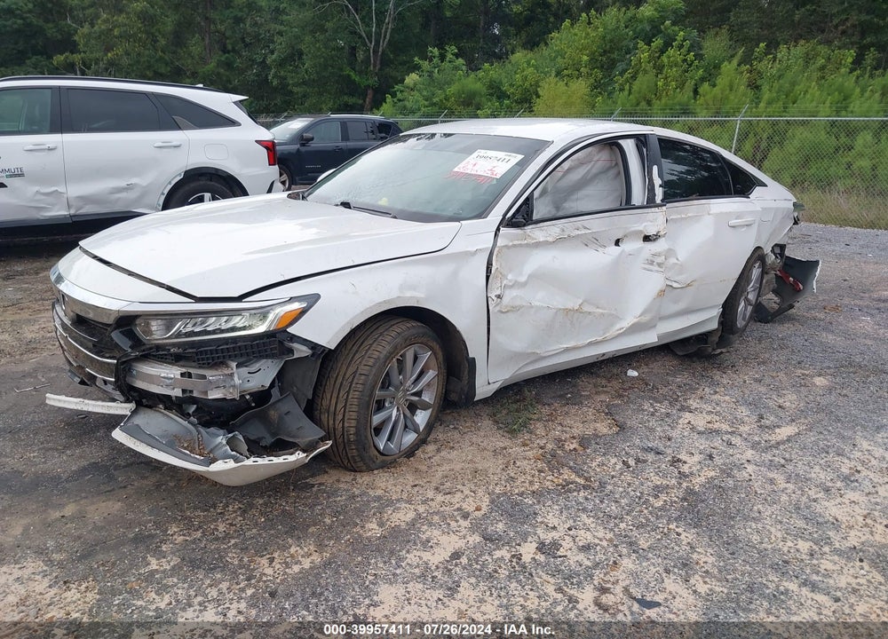 2022 HONDA ACCORD LX VIN: 1HGCV1F10NA008185
