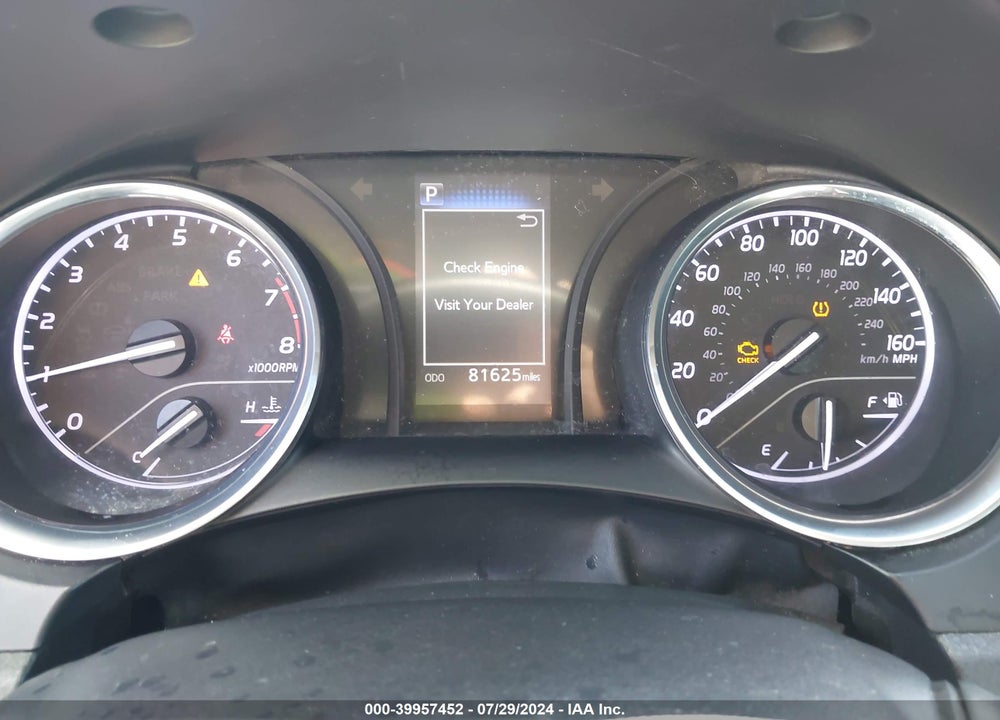2018 TOYOTA CAMRY SE VIN: 4T1B11HK7JU670426