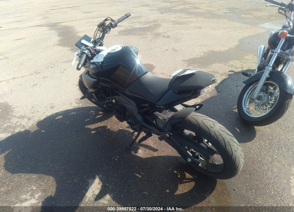 2022 CF MOTO 650NK VIN: LCEPEVLB7N6000365
