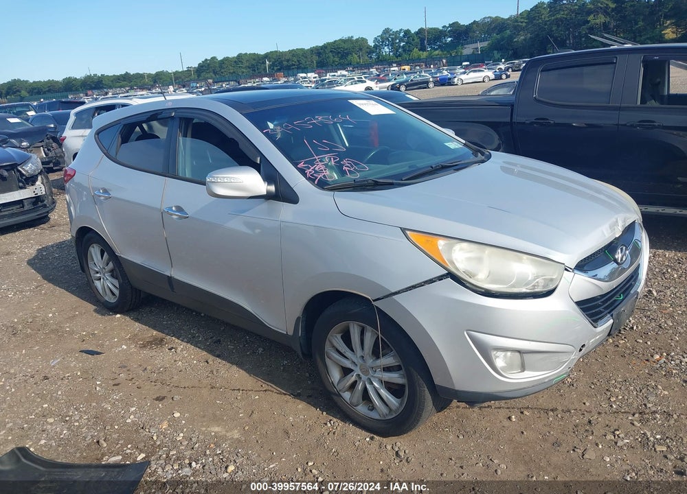 2013 HYUNDAI TUCSON LIMITED VIN: KM8JUCAC8DU727822